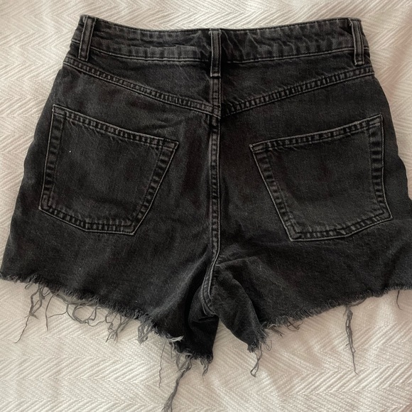 Topshop distressed jean shorts - Picture 6 of 6